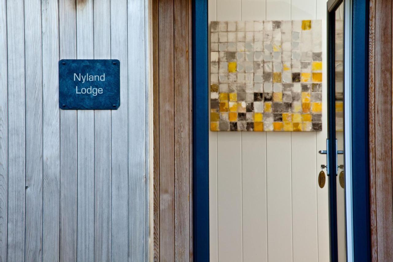 Nyland Lodge, Strawberryfield Park Чедър Екстериор снимка